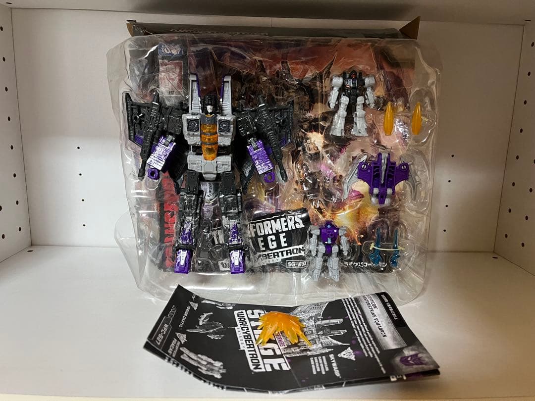 トランスフォーマー シージ　アルファストライクカウンター　ファントムストライク