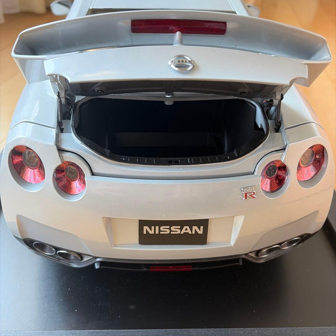 日産R35GTR イーグルモス1/8スケールダイキャスト（完成品） - メルカリ