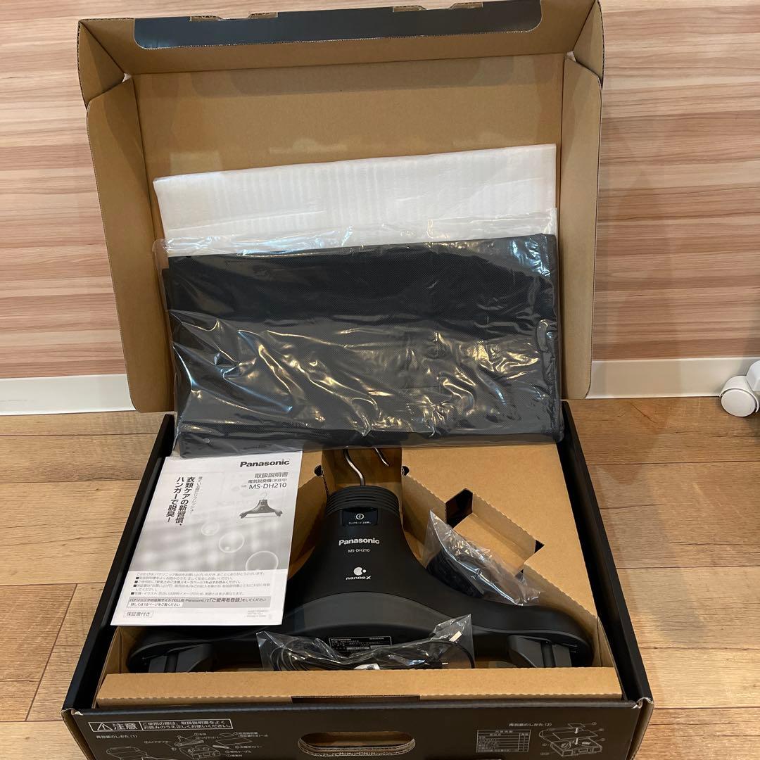 電気脱臭機 Panasonic nanoeX MS-DH210-K（ブラック） Amazon | パナソニック 脱臭ハンガー ナノイーX搭載 ブラック MS-DH210
