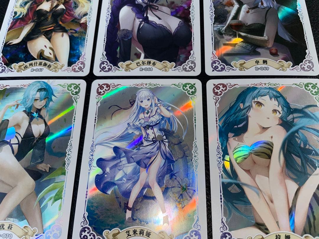 ④18枚　女性キャラのキラカード