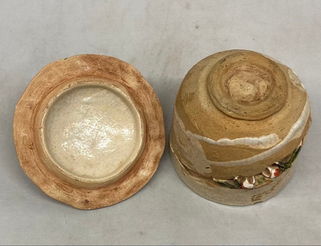 B388s 蟹彫茶碗 蓋付 玉井楽山作 天神蟹 愛媛 伊予 楽山焼 キズ有