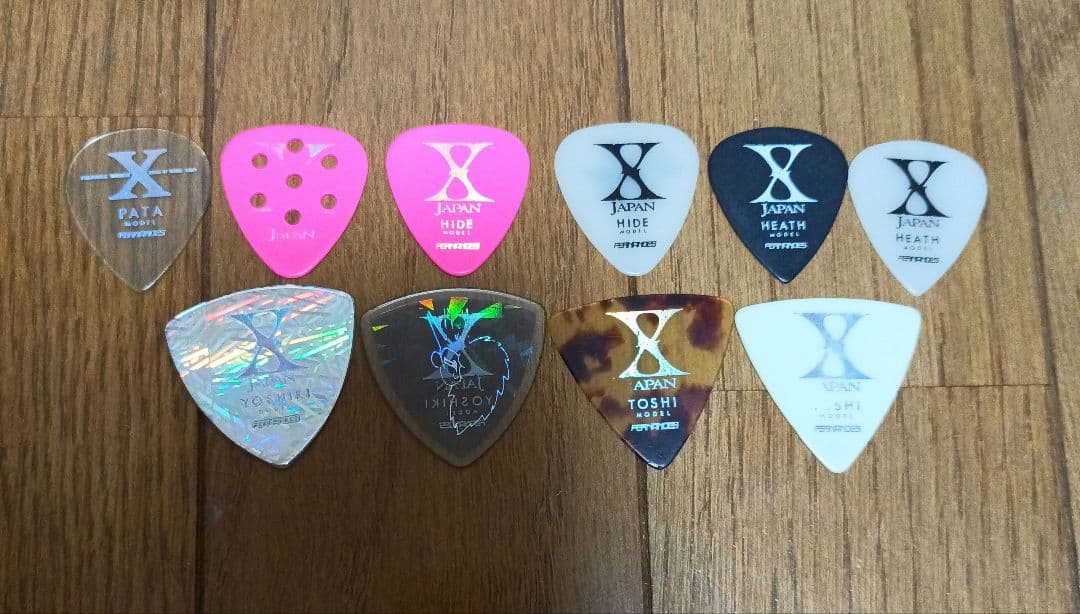 X JAPAN メンバー名入りピック 10枚セット - メルカリ