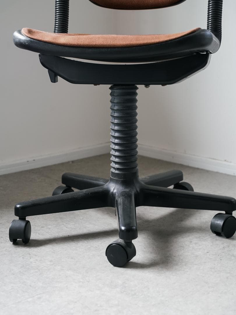 【エンドウ】80’s ITOKI \"vertebra\" チェア 昇降式