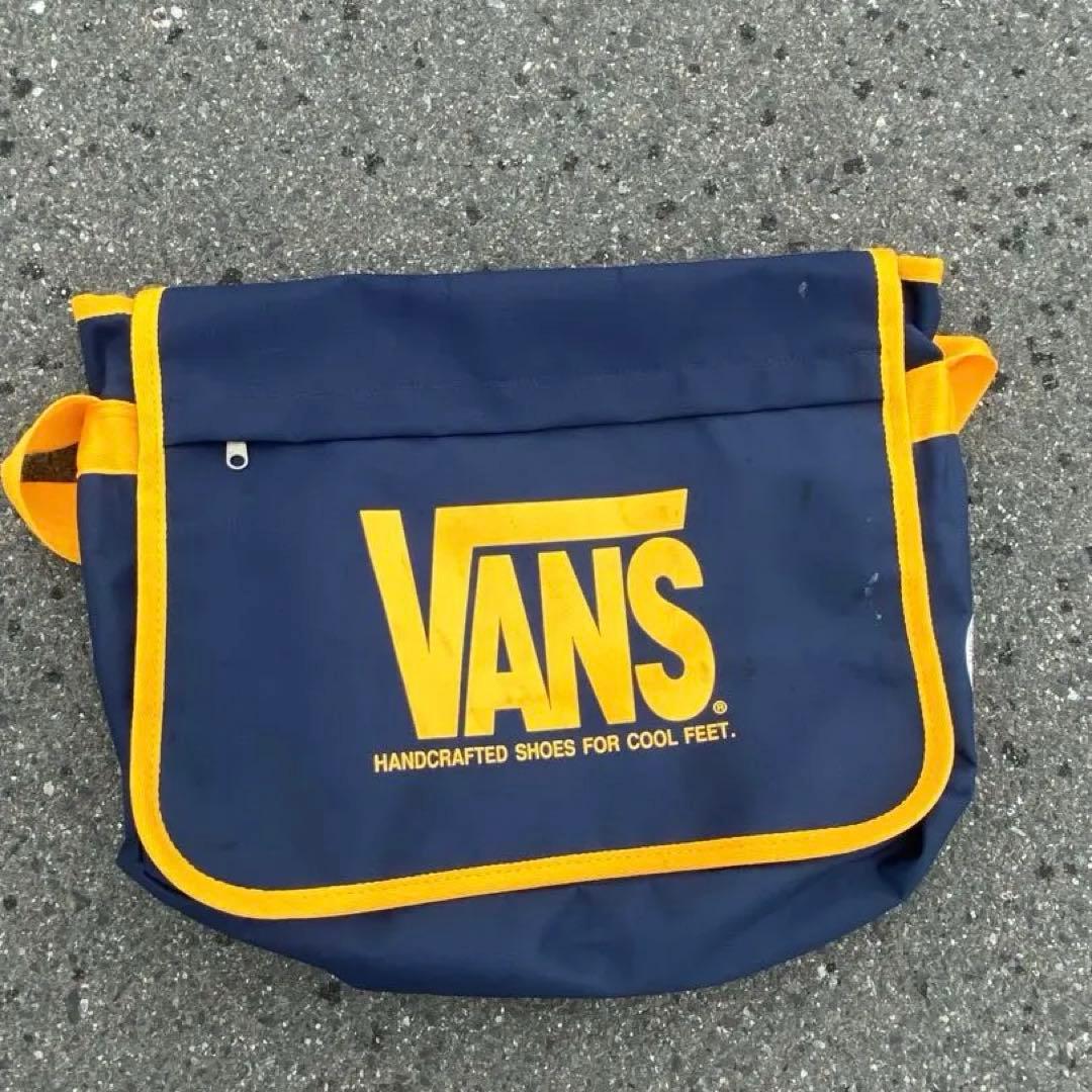 90年代vansショルダーバック メッセンジャーバック - メルカリ