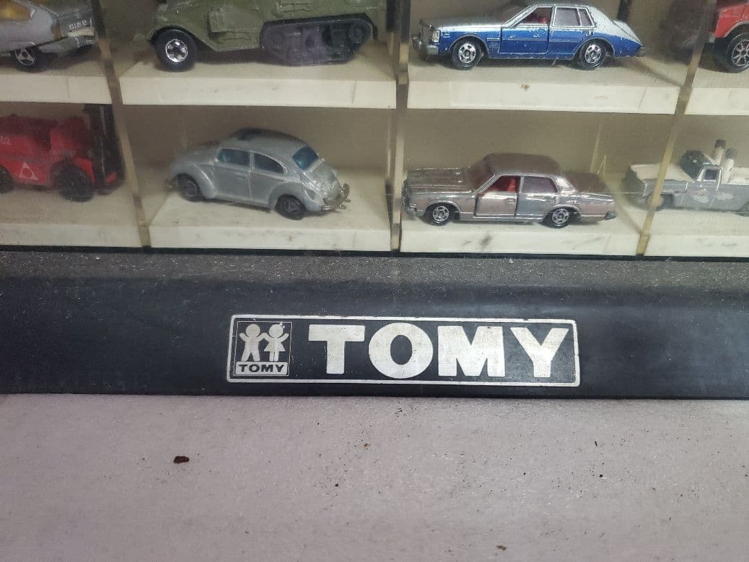 非売品 トミカ 店頭ディスプレイ 80台収納 ショーケース