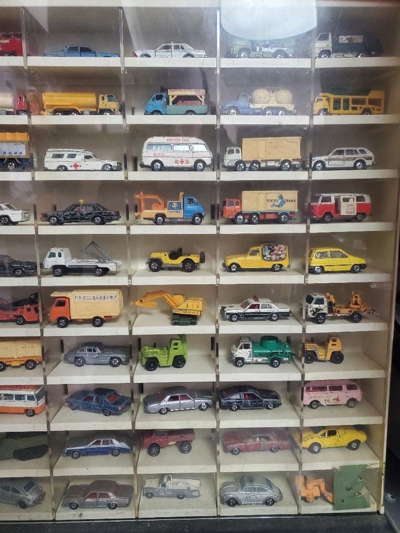非売品 トミカ 店頭ディスプレイ 80台収納 ショーケース