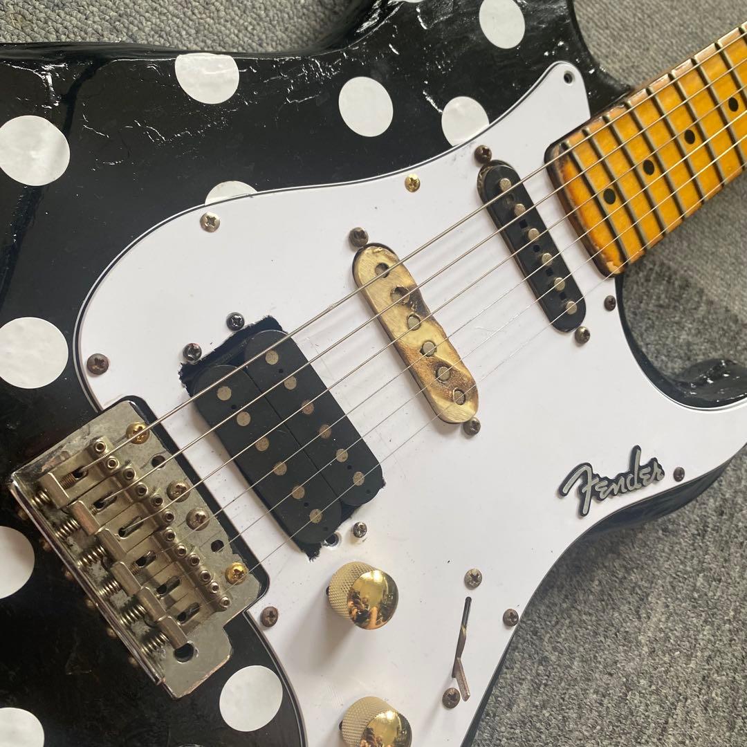 スクワイヤー By Fender ストラトキャスター ドット柄 バディガイカラー