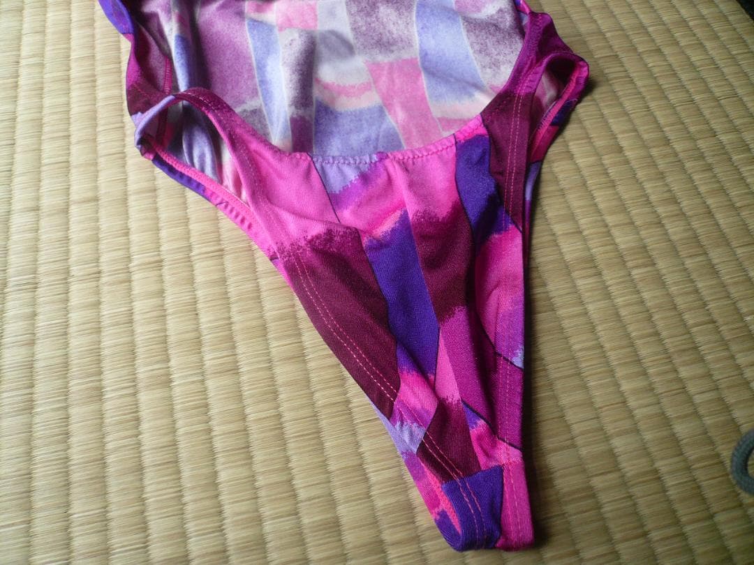 珍しい！アシックス製 超ハイレグレオタード水着 RQ＆紫柄ホルターネック水着