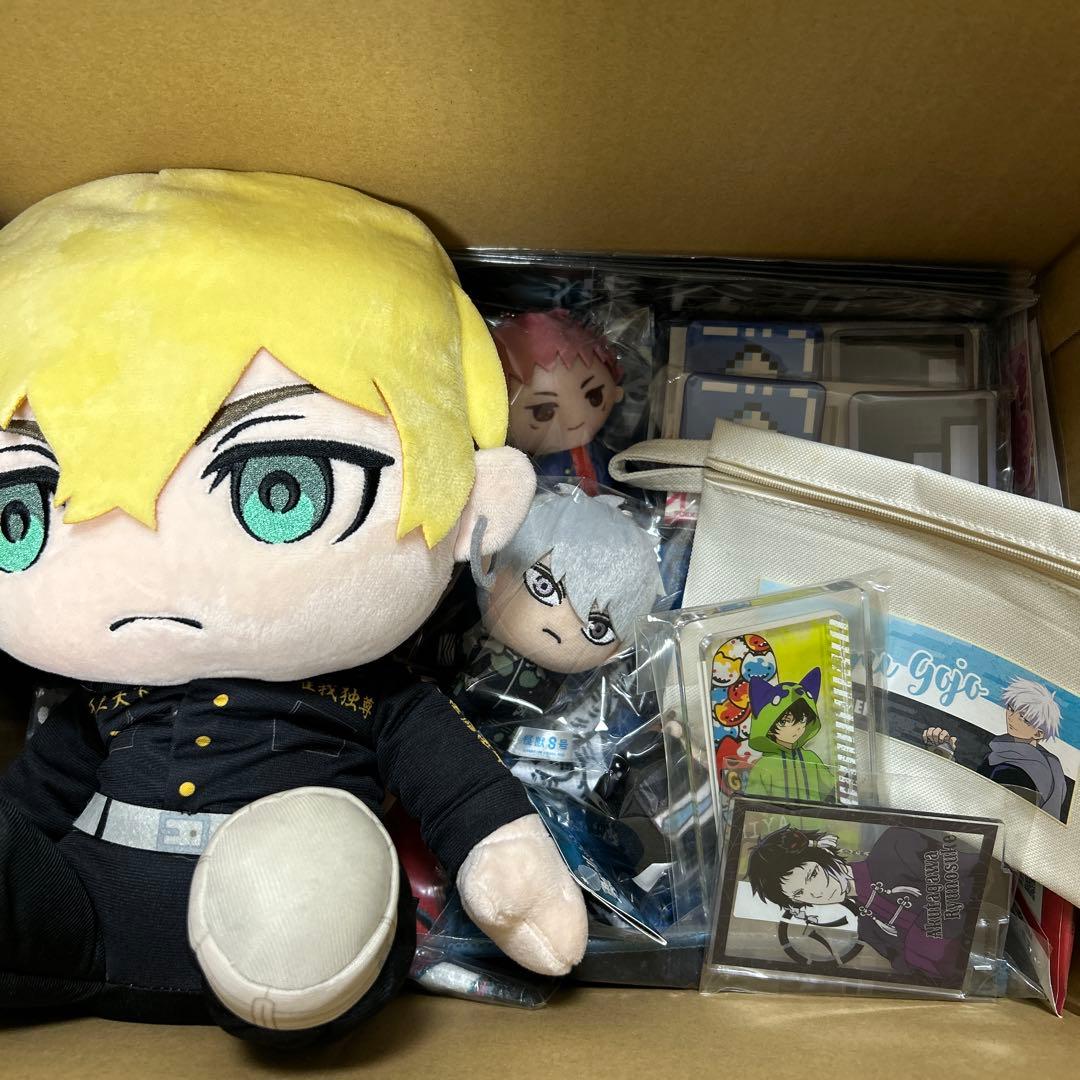 キャラクターグッズまとめ売り　漫画　アニメ　グッズ　セット　おまとめ　290個