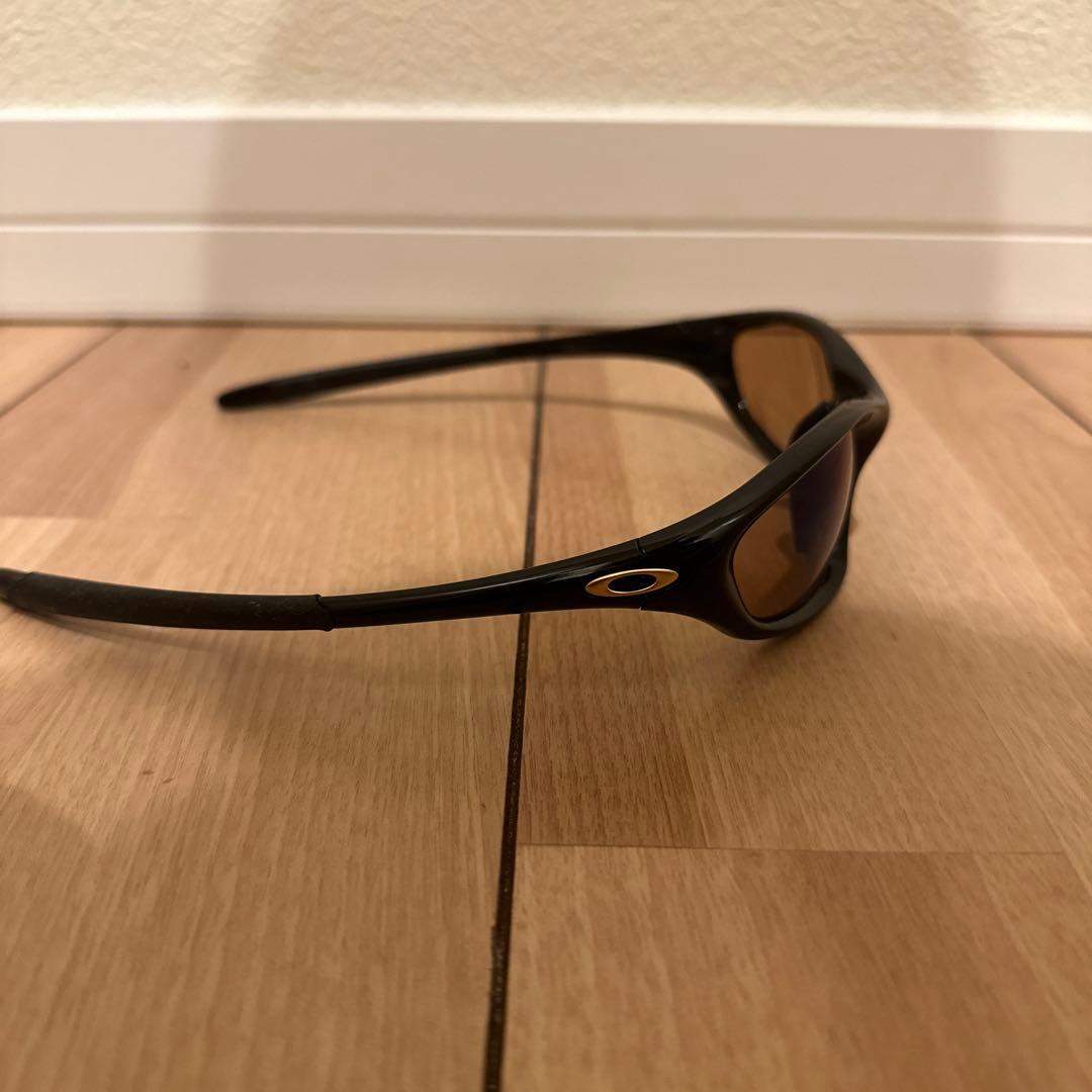 レア】B'z 稲葉浩志 サングラス オークリー 稲葉浩志モデル - メルカリ