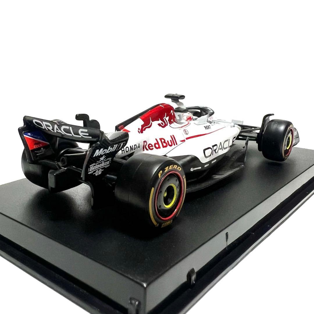 ブラーゴ 2025 レッドブル RB21 ケース付 フェルスタッペン 2台セット