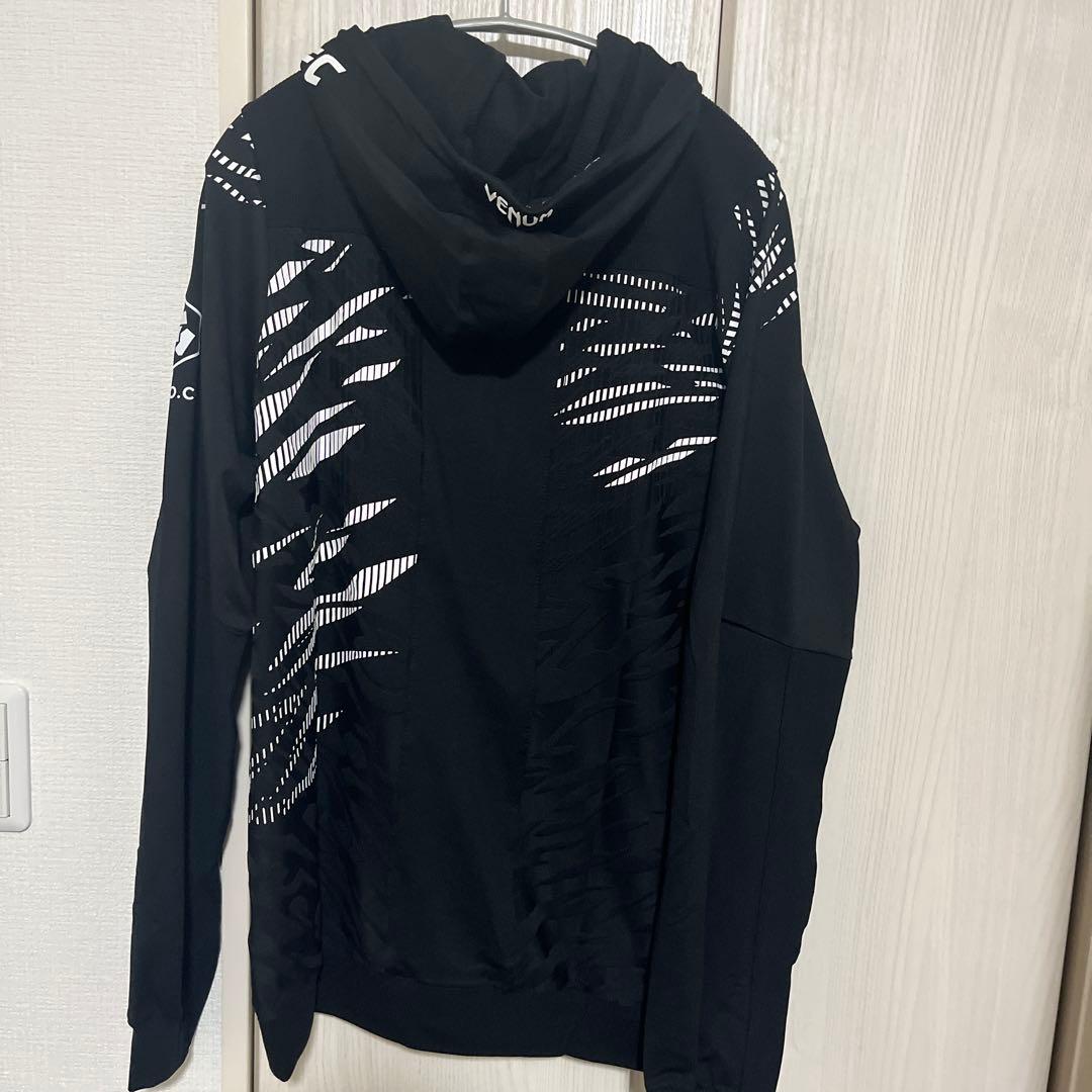 正規品 Venum UFC ジップパーカー Lサイズ Rizin ジャージ - メルカリ