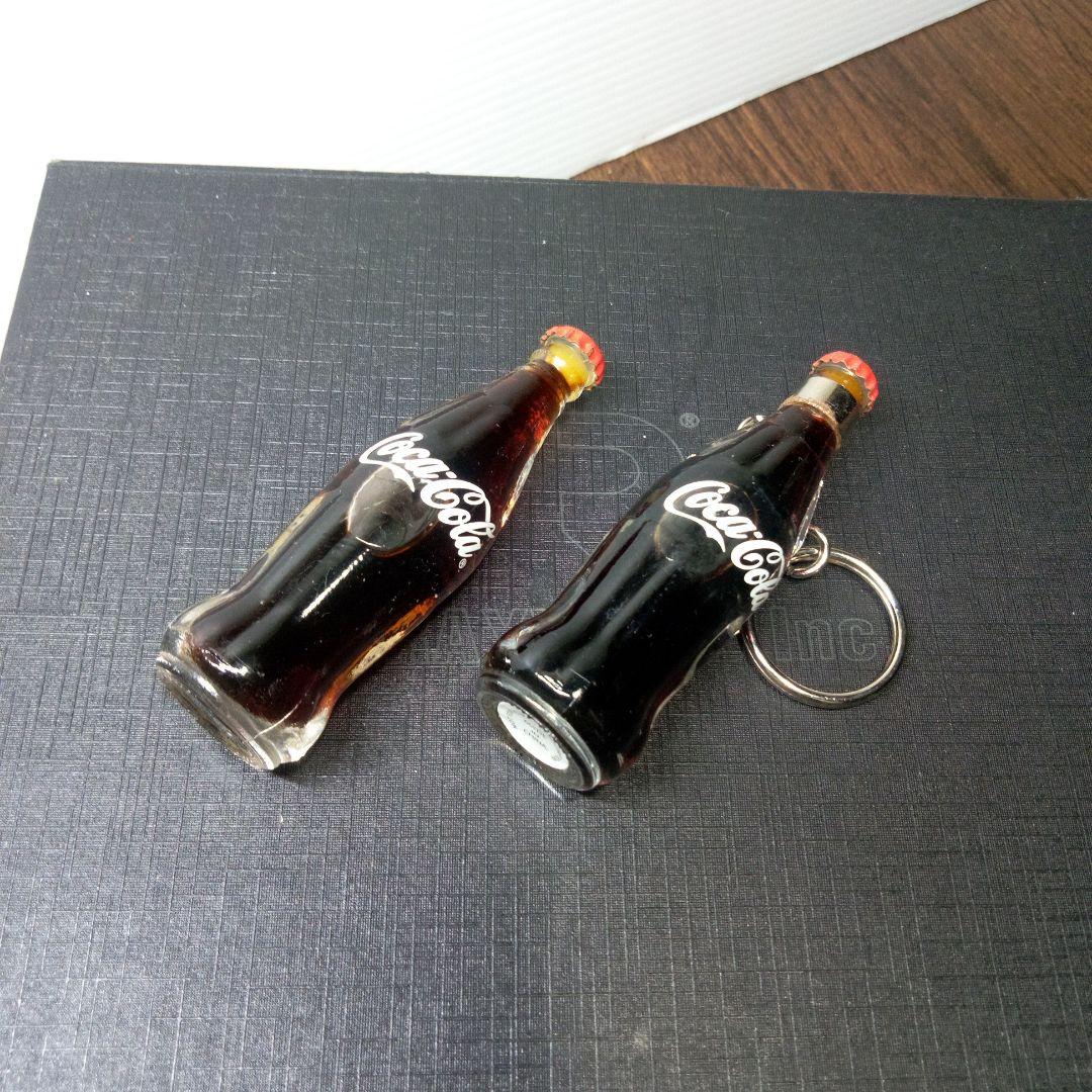 愛　激レア希少品コカ・コーラミニチュアボトル　液体入りガラス瓶8本ケース付