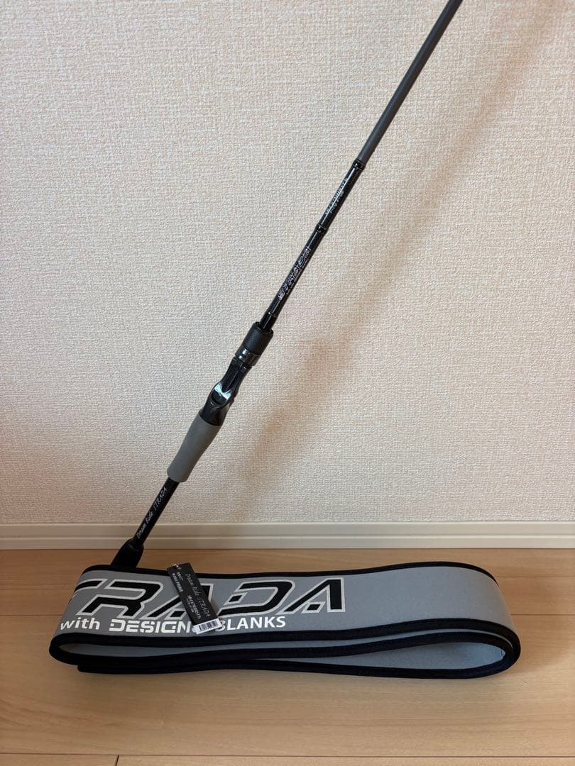 デジーノ　ストラーダ　ブラック　SB-C67MHRST3s 3回使用 デジーノ バスロッド ストラーダ ブラック SB-C67MHRST3s (バット