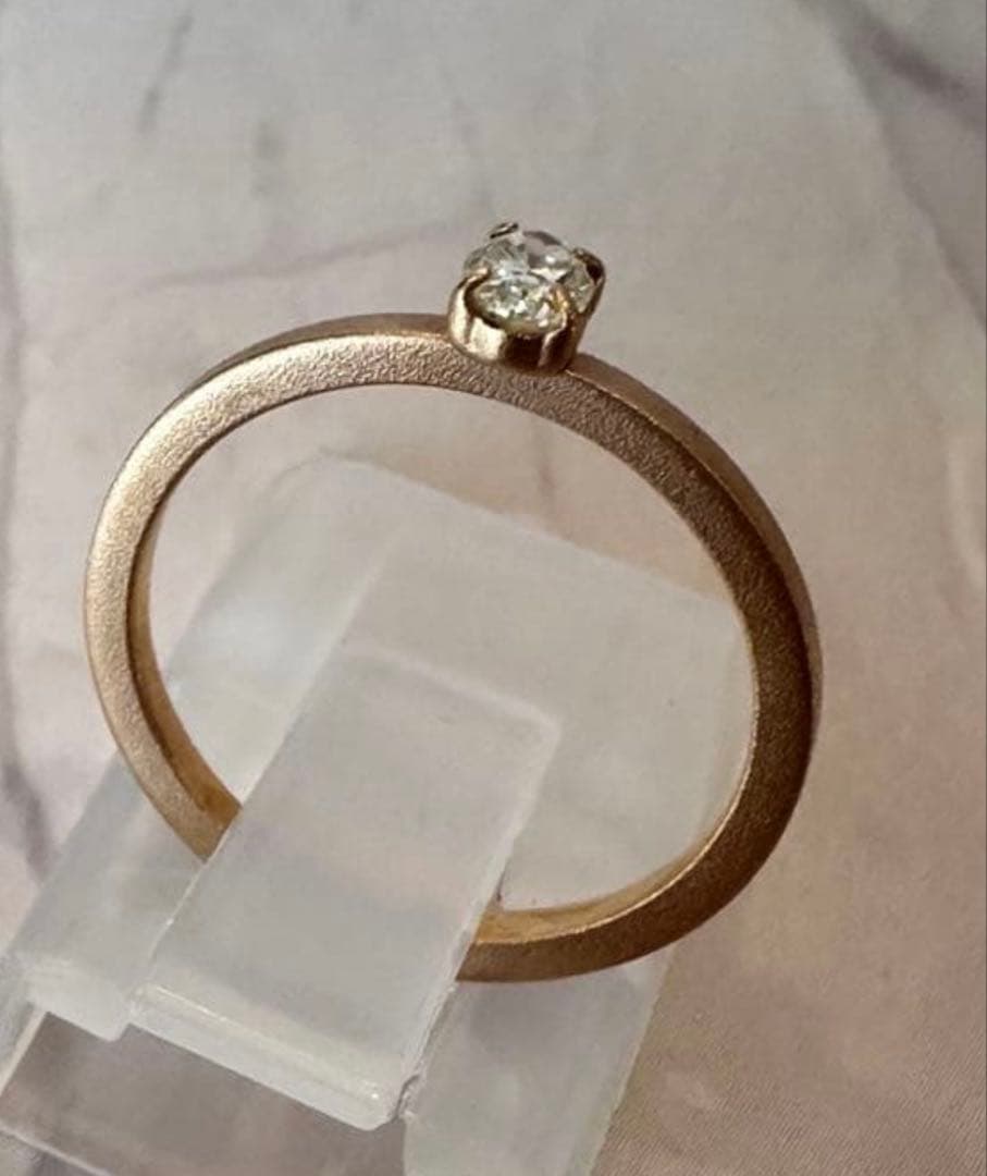オーバルカット ダイヤモンドリングk18 0.13ct