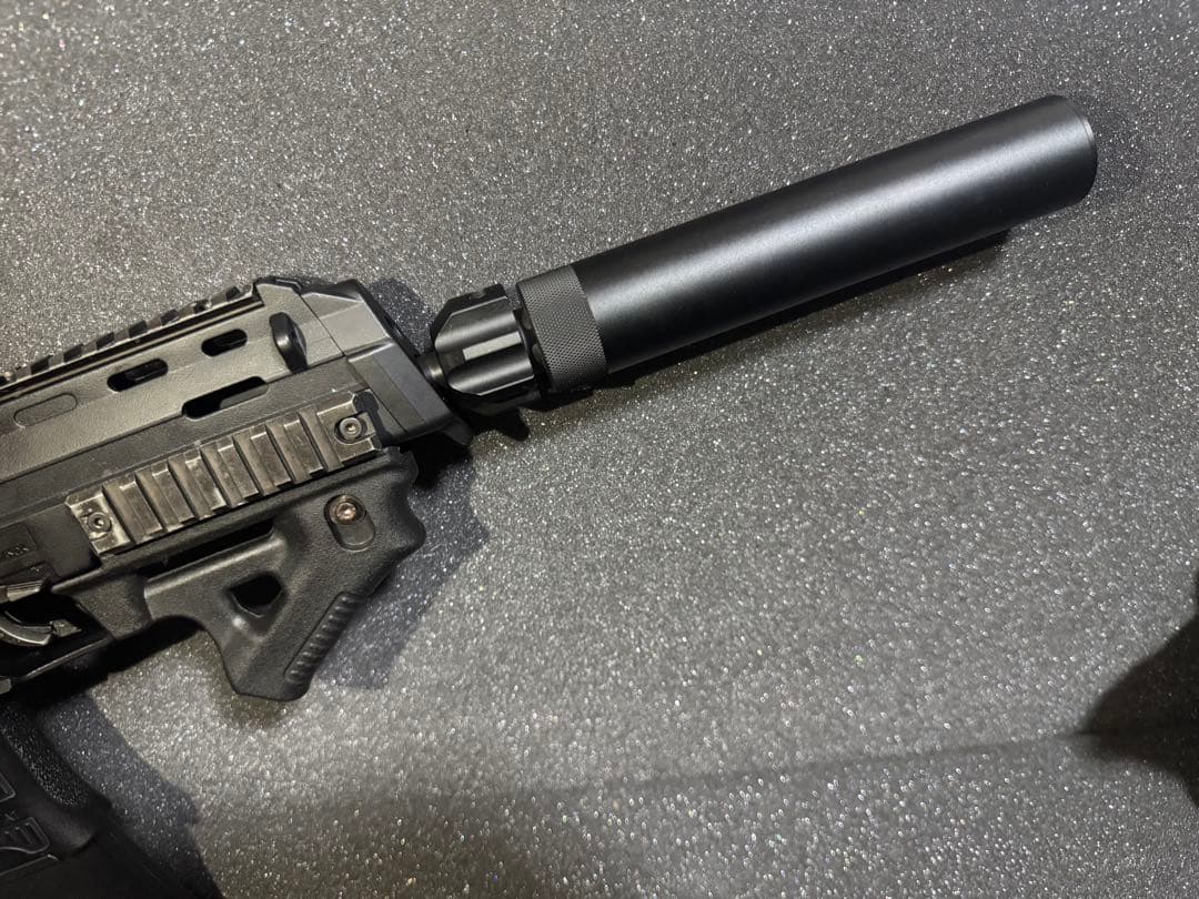 つ*ー様 メ*す　東京マルイ MP7電動ガン 外装カスタム品