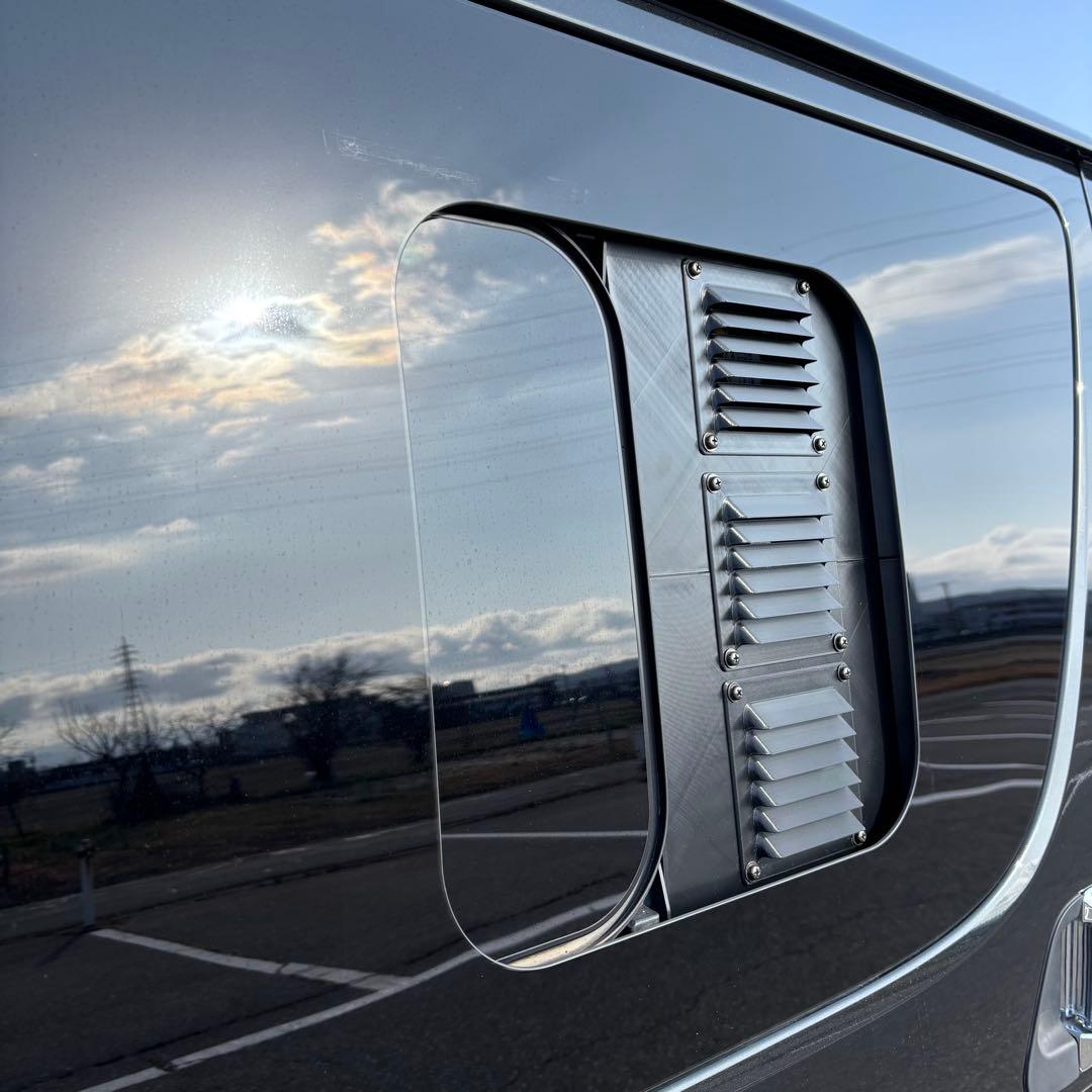 ハイエース 換気扇 4型 〜 USBファン 3連 ルーバー ABS製 運転席側