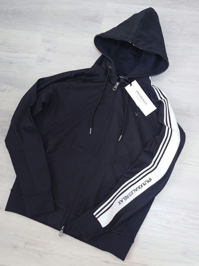 新品XLサイズ セットアップ ラインロゴ ウノピゥウノウグァーレトレ