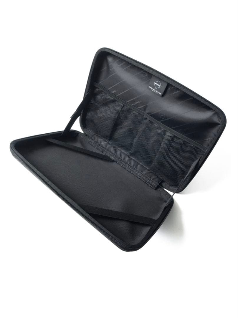 F.C.Real Bristol ゼロハリバートン PC CASE ZERO