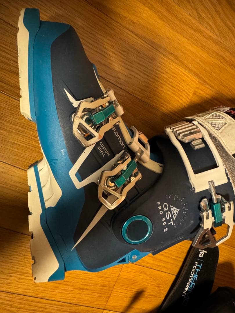 ヨッシー　SALOMON QST PRO 90 W 23.0cm