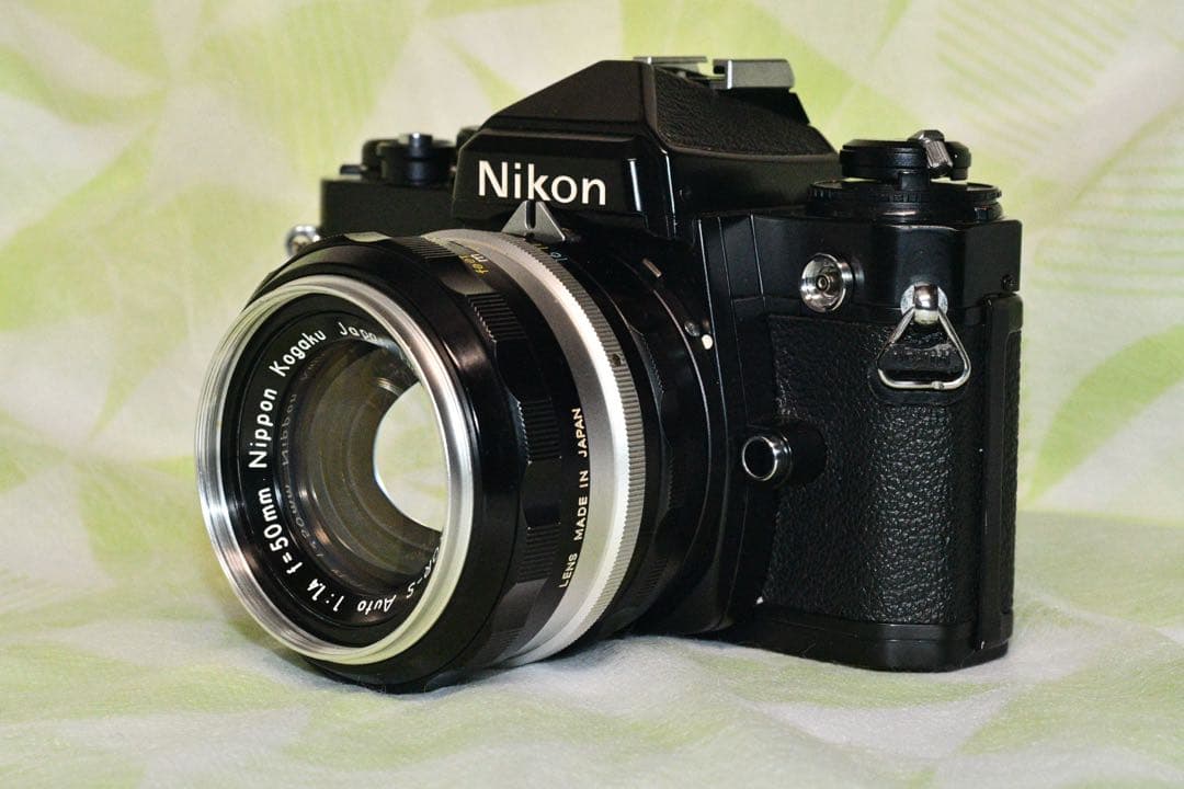 《美品・動作品》 Nikon FE + 標準レンズ付きフィルムカメラ　a0344