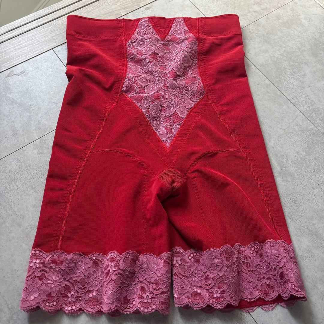 グラントイーワンズ ハイウエストガードル LOVE 82 5回使用 - メルカリ