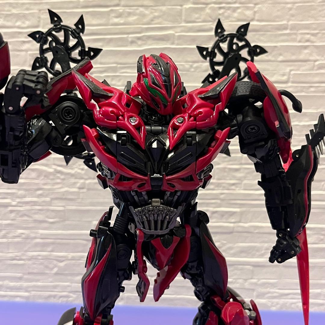 Unique Toys UT R-09 RED DESTROYER - メルカリ