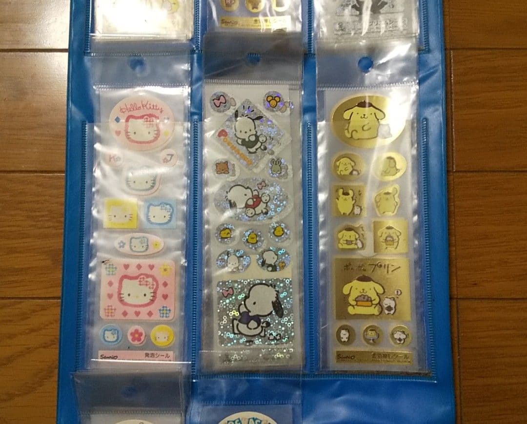 【奇跡の当時物】サンリオ 店舗什器 ３３枚シールセット 金箔/プリズム他 日本製