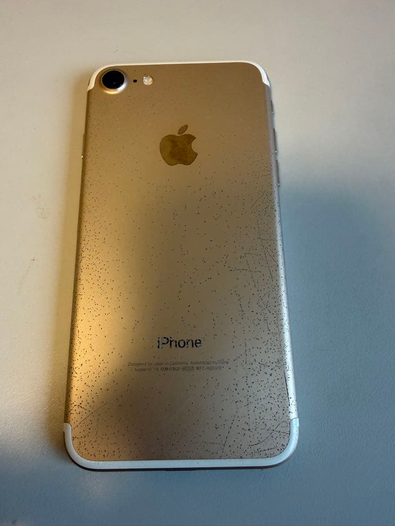 iPhone 7 32GB ゴールド SIMフリー - メルカリ