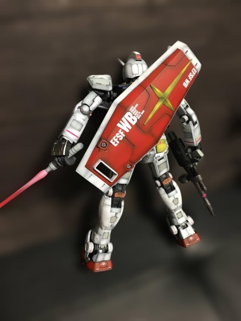 MG 1/100 RX-78-2 ガンダムVer.3.0　全塗装完成品