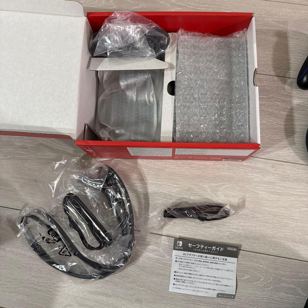 美品】Nintendo Switch 未使用本体 付属品コントローラー3個 - メルカリ