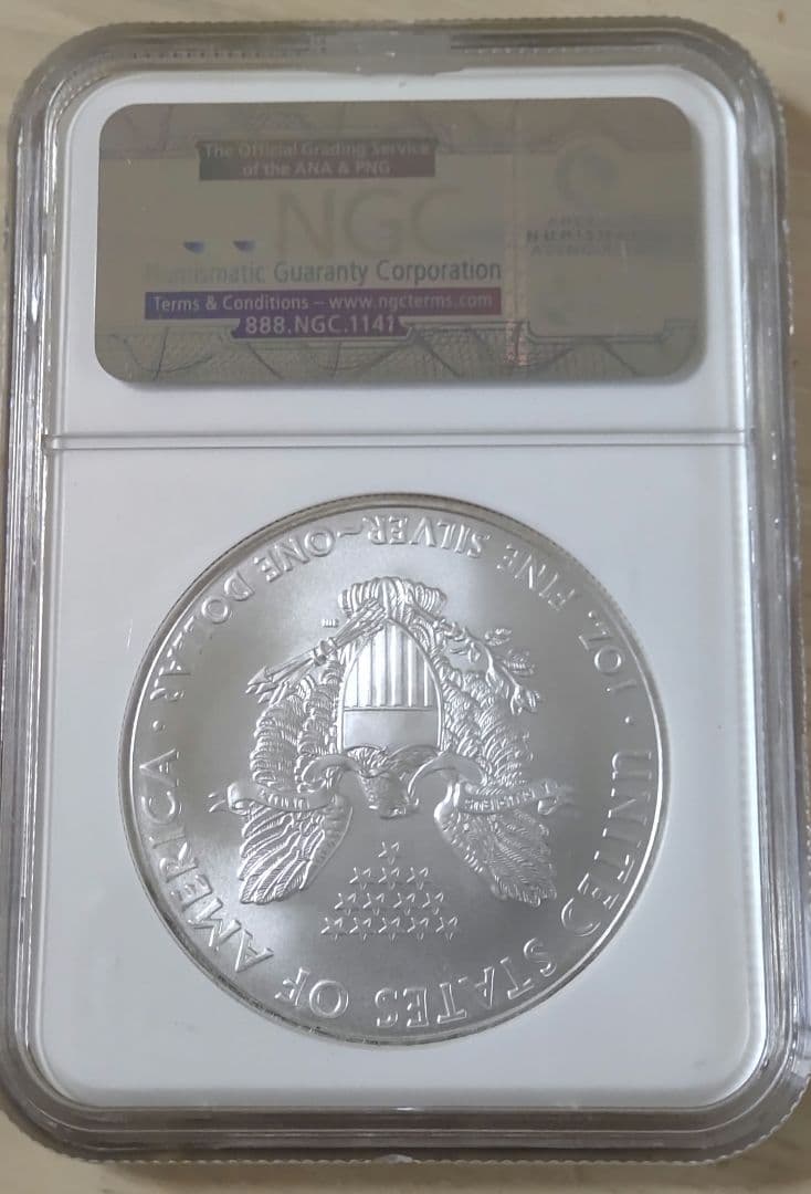 1オンス銀貨 イーグル銀貨2010年NGC MS70 - メルカリ