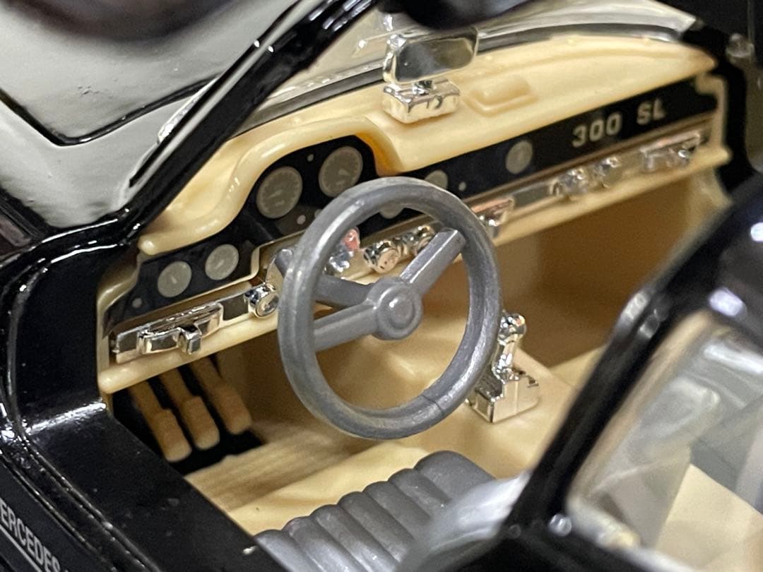 メルセデスベンツ　300SL