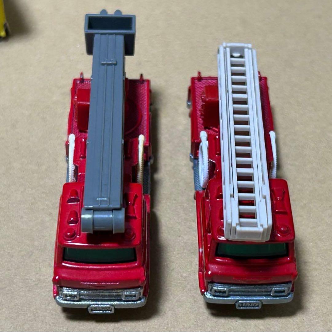 トミカ 日野 はしご消防車 特注品 2台セット - ミニカーオンライン
