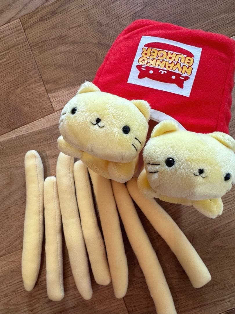【初代！！かなり希少】にゃんにゃんにゃんこ ポテト にゃんこバーガー　ぬいぐるみ