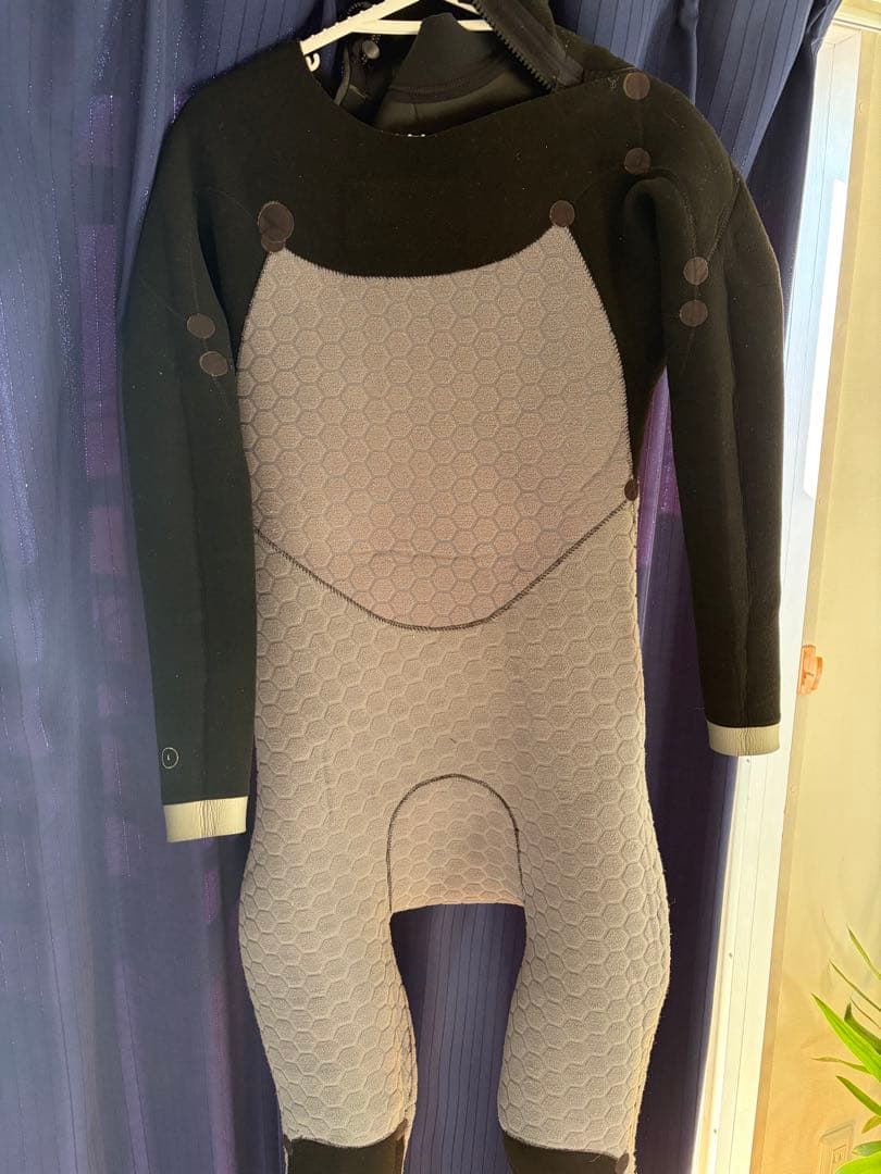 新品同様　HURLEY ADVANTAGE MAX 5/4/3mm セミドライ