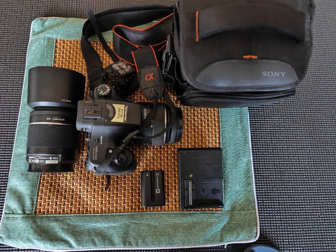 ソニー アルファ A65 デジタル一眼レフカメラセットSLT-A65V SONY α65 | デジタル一眼カメラα（アルファ） | ソニー
