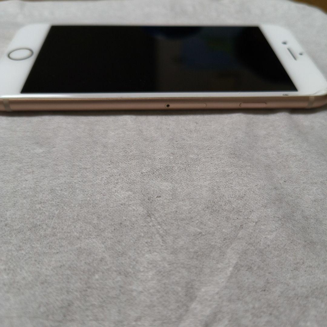 傷、画面右上角割れ有り。】Apple iPhone 8 64GB ゴールド