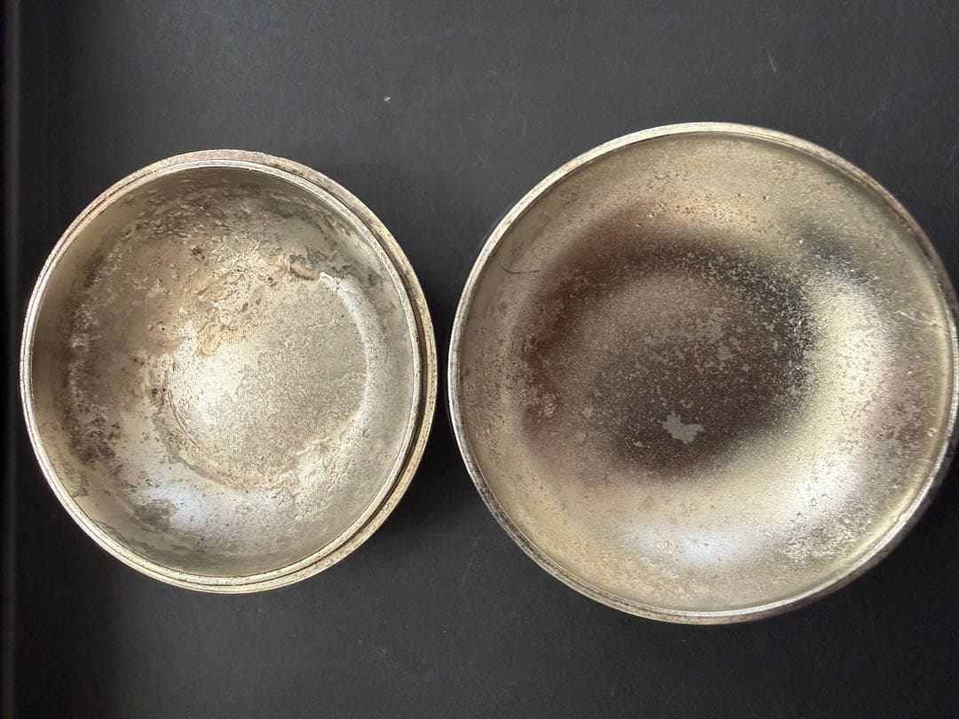 花模様の二重構造容器 99.22g