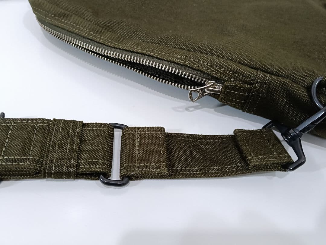 極美品】PORTER ボディバッグ オリーブ