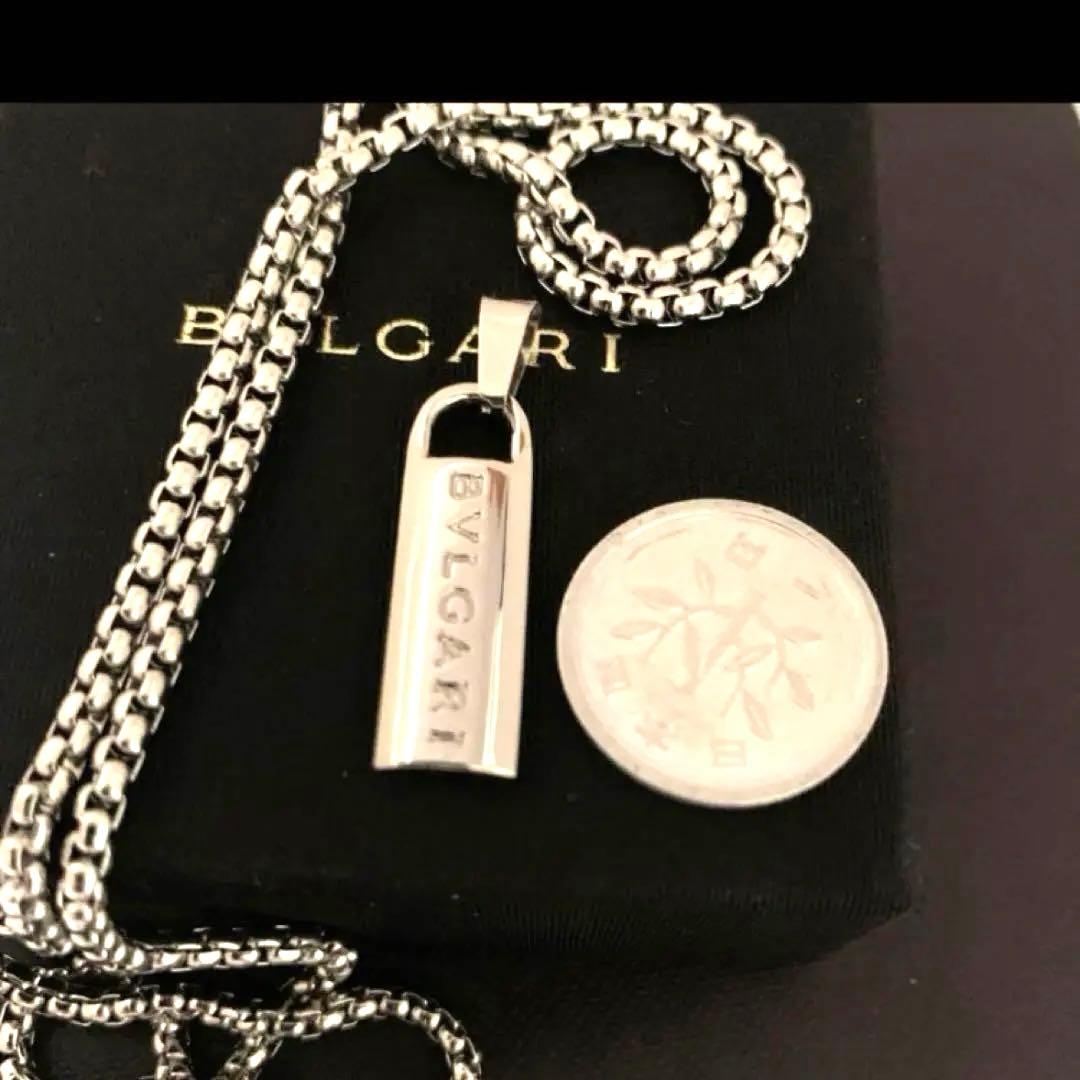 断捨離中』ブルガリアロゴプレートチャーム新品／ネックレス