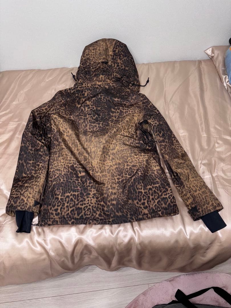 VOLCOM ヒョウ柄 スノーボードウェア GORE-TEX - メルカリ