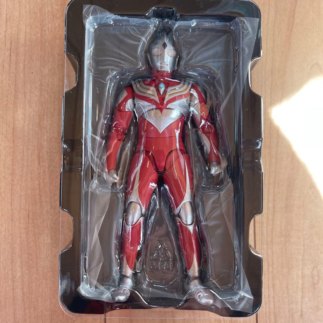 S.H.Figuarts 真骨彫製法 ウルトラマンティガパワータイプ