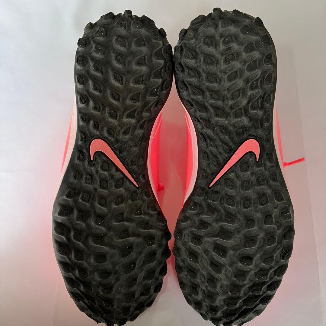 Nike Phantom ピンク サッカーシューズ《21.5cm》