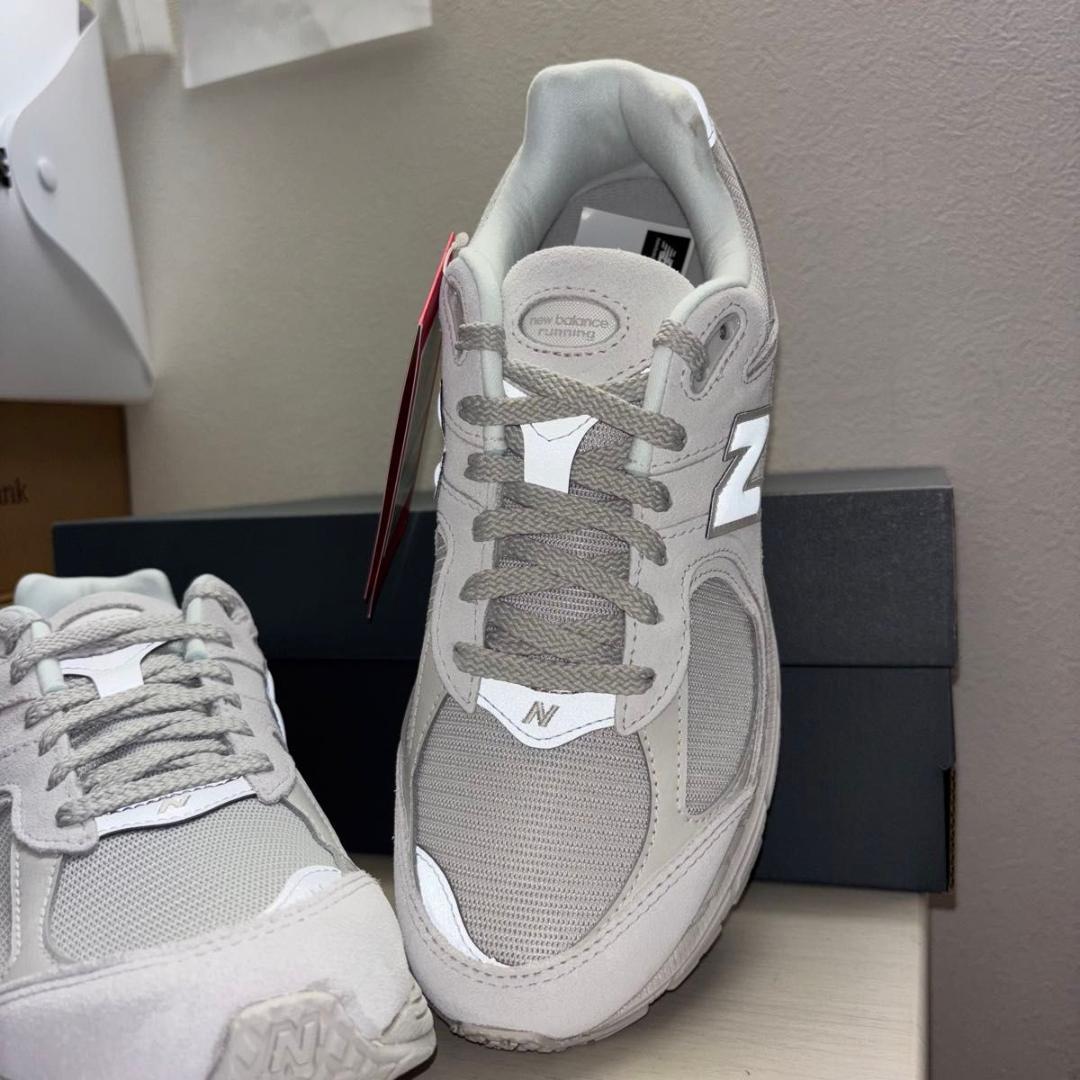 新品】ニューバランス 2002R ライトグレー26.0cm U2002RGR - メルカリ