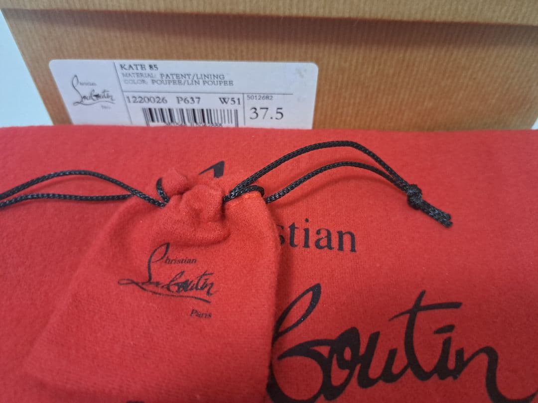 ルブタン KATE 8.5cm パテント ピンク 美品