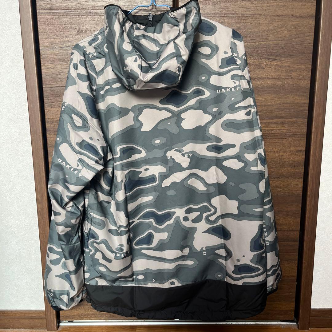 オークリー ウィンドブレーカー 迷彩柄 新品未使用 - メルカリ