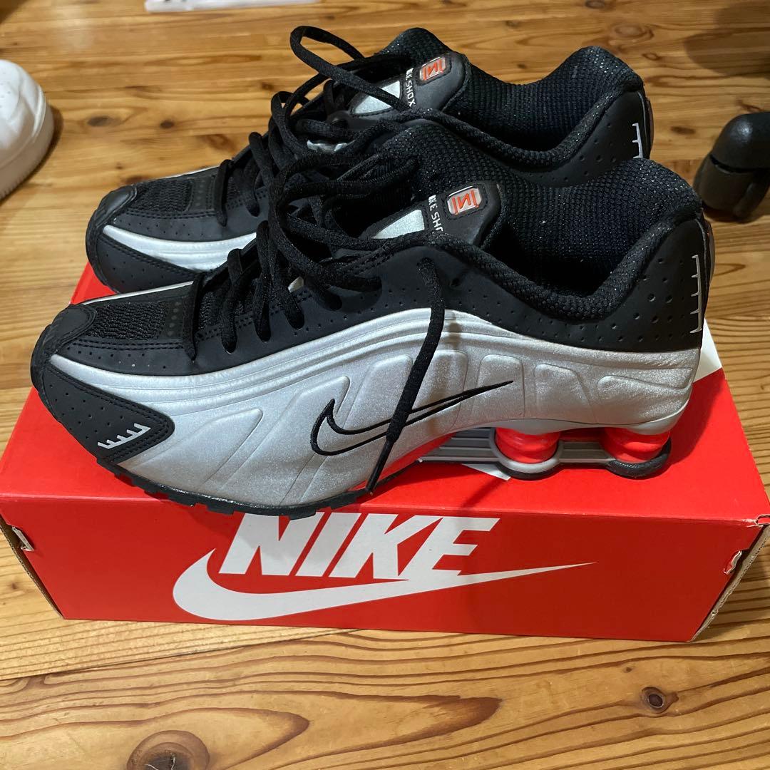Nike Shox R4 