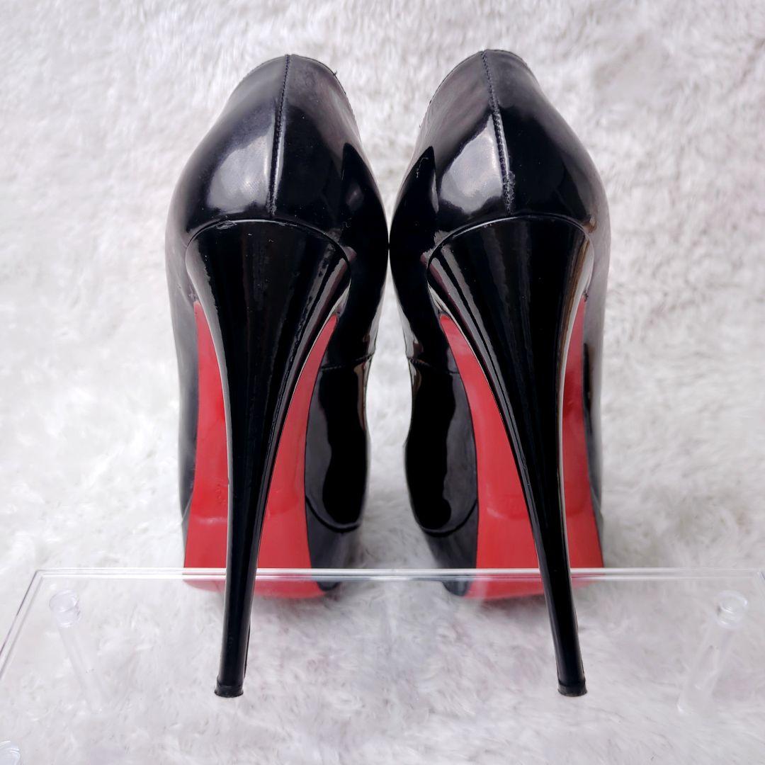 【美品】 クリスチャンルブタン エナメルパンプスオープントゥ 24.5cm 黒