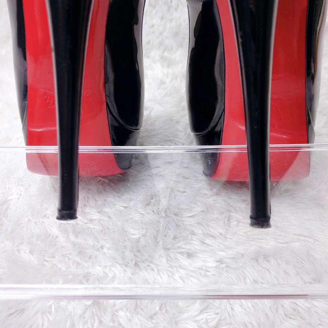 【美品】 クリスチャンルブタン エナメルパンプスオープントゥ 24.5cm 黒